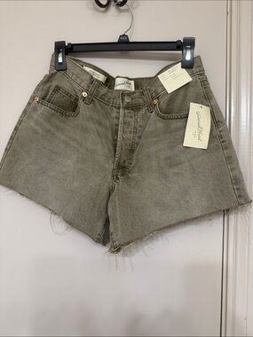 Universal Thread 90’s Baggy Jean Shorts